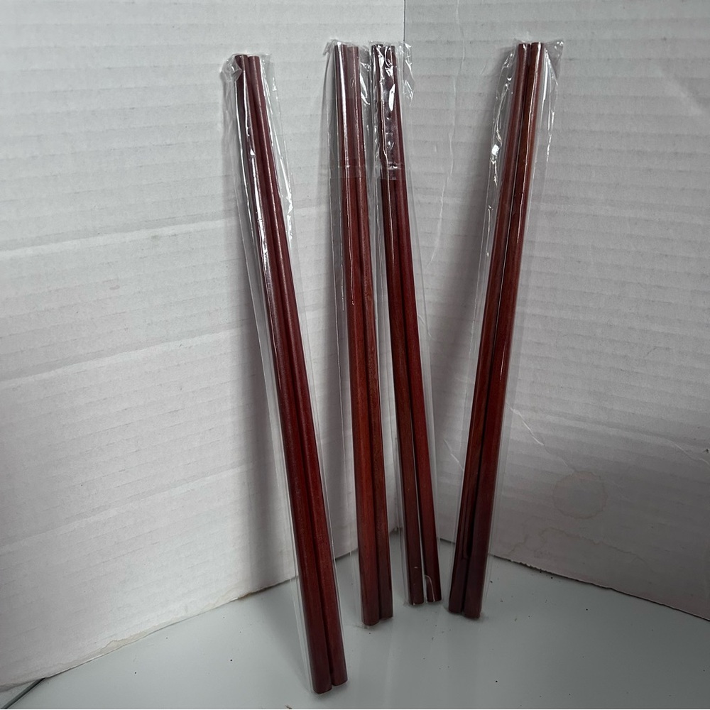 4 pair of Elegant Wooden Chopsticks